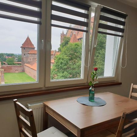 マルボルクApartament U Krzyzakaアパートメント エクステリア 写真