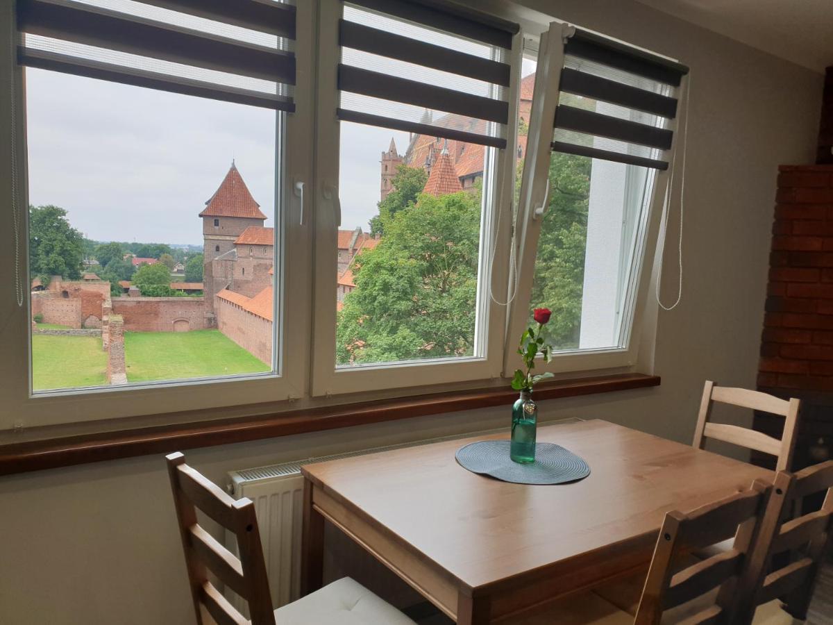 マルボルクApartament U Krzyzakaアパートメント エクステリア 写真
